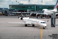 Air Canada Jazz - Bombardier CRJ-705 - C-FUJZ - FIN 710 (Transféré chez Air Canada Express - Jazz Aviation)